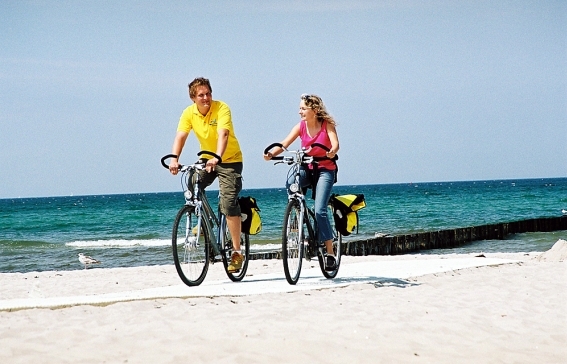 Strand am Ostseeradweg Am Ostseeradweg entlang